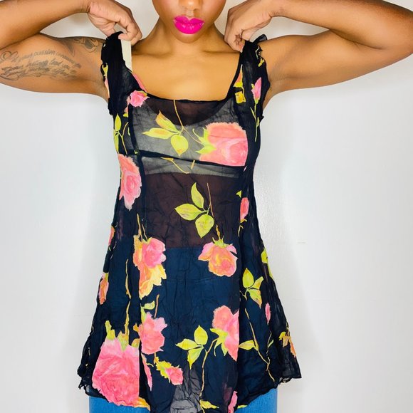 DEADSTOCK BETSEY JOHNSON FLORAL SLIP - Picture 3 of 6